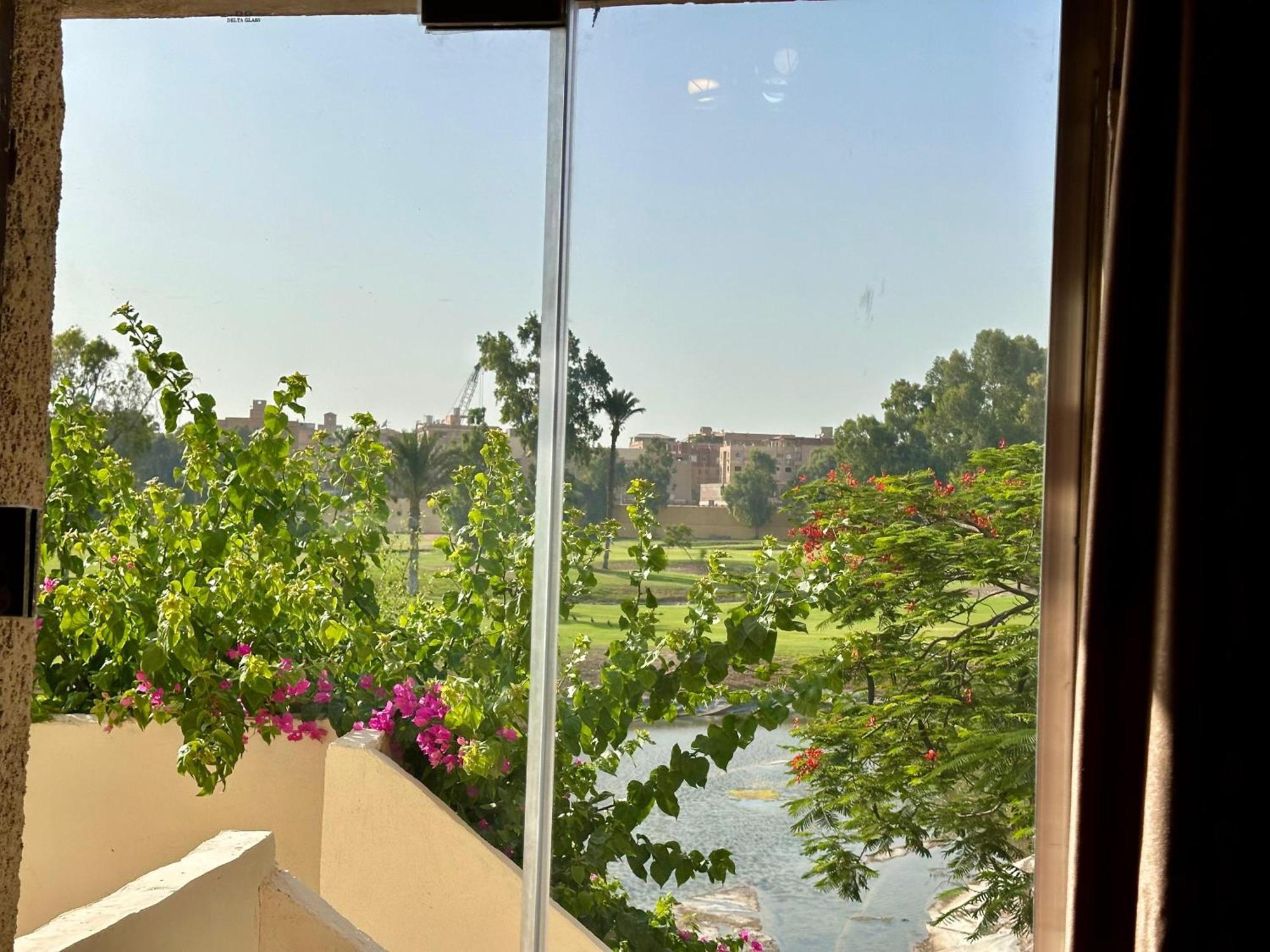 Готель Golf Pyramids View Kafrat al Jabal Екстер'єр фото