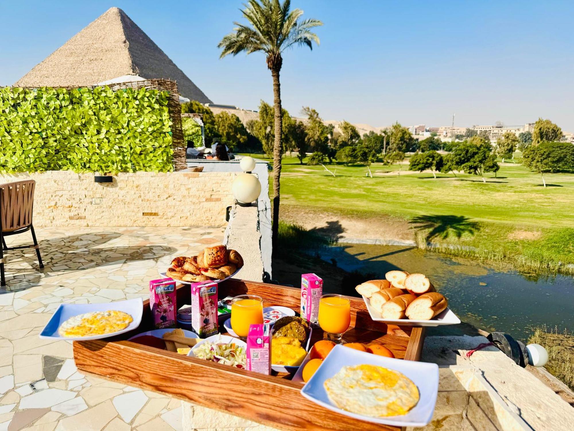 Готель Golf Pyramids View Kafrat al Jabal Екстер'єр фото